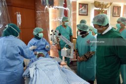 Operasi Katarak