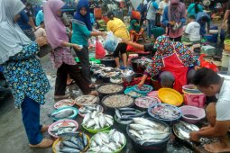 Pasokan Ikan Laut di Bojonegoro Berkurang