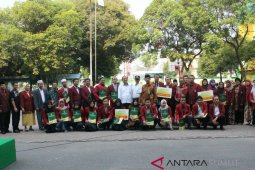 UISU berangkatkan dosen terbaik umroh
