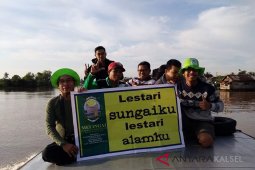 Peserta Pelatihan Media Antara Berwisata Susur Sungai Martapura