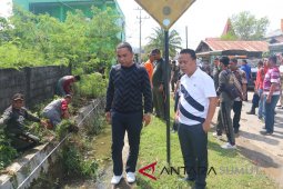 Bupati pimpin aksi Jum'at bersih