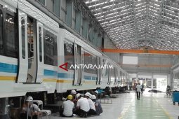 "LRT" Produk INKA Tiba di Sumsel