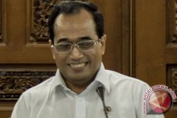 Menteri paparkan keberhasilan pembangunan sambil bagi hadiah