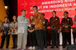 Humas Pemkot Surabaya Raih Penghargaan Terbanyak PR Award