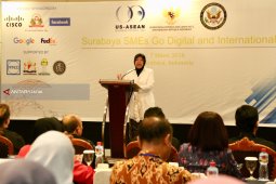 Risma : 98 Persen Pembangunan Ekonomi di Surabaya dari UKM