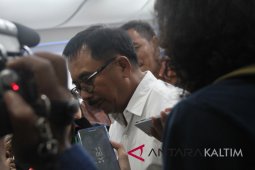 Rizal kunjungi keluarga nusyirwan dulu, lanjut daftar ke KPU