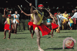 Tarian Papua "hipnotis" pengunjung Marina Bay Sands