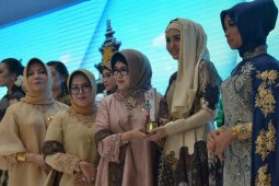 Duta Batik Trenggalek Menangi Fashion Show Dekranasda Jatim