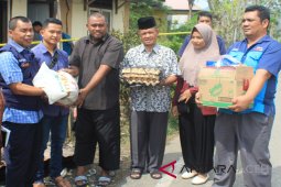 PMI Banda Aceh bantu korban kebakaran Lamjame
