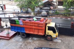Pengamanan truk mengangkut bawang ilegal