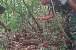 Warga Aceh Utara temukan bom sisa konflik