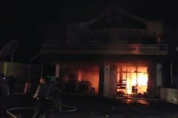 Indomart Di Magetan Ludes Terbakar