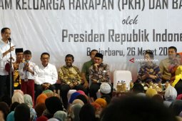 Distribusi Bansos di Banjar Ditinjau Jokowi (Video)