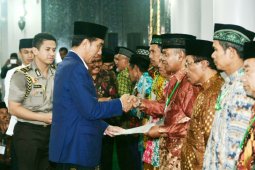 456 Setifikat Wakaf di Jatim Diserahkan Jokowi