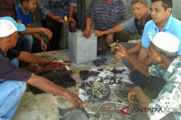 Nelayan Aceh Barat dilatih rawat mesin kapal