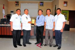 Bupati terima kunjungan Komite Ekonomi dan Industri Nasional