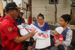 Kader PDIP Sosialisasikan Pendidikan Gratis Gus Ipul-Puti