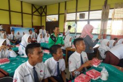 18 SMP Di Tapin Laksanakan UNBK
