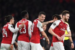 Arsenal ke perempat final setelah tundukkan Milan 3-1
