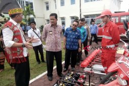 Kapuas Hulu terima bantuan alat pemadam kebakaran Karhutla