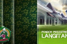 Video - Menanti Jokowi, Santri Langitan Bershalawat Meski Hujan