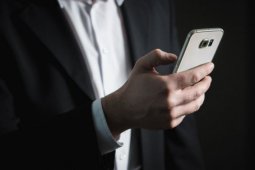 Studi: Hubungan Antara Penggunaan Smartphone Dan Hilang Ingatan