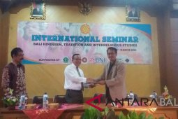 Unhi Denpasar perbanyak pusat kajian Hindu