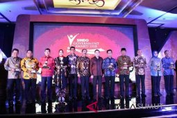 Wali kota diterpa kontroversi penghargaan  pembangunan infrastruktur