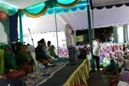Khofifah Serukan Program Jatim Sejahtera kepada Muslimat