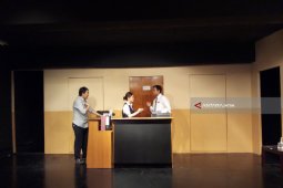 Masyarakat Diajak Mahasiswa UKP Peduli Kasus Bunuh Diri Melalui Teater