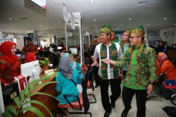 Romahurmuziy Blusukan ke Smart Kampung Banyuwangi