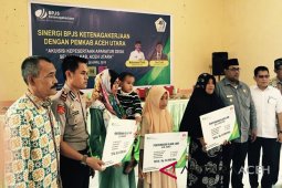 BPJS salurkan santunan kematian aparatur desa