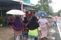 Tiga Korban Tewas Bus Terguling di Magetan Dimakamkan