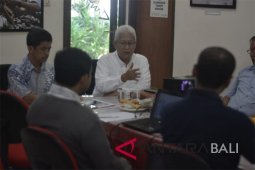 Dirkom Bicara Penyelarasan Redaksi-Marketing di Antara Bali