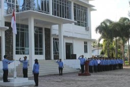 Pegawai Samosir ditekankan tingkatkan komunikasi
