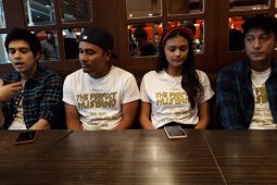 Pemain Film Perfect Husband Disambut Antusias Warga Medan