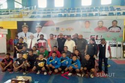 Angkat besi Tebing Tinggi juara umum porwilsu