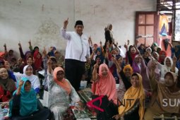 Ibu - ibu pengajian apresiasi tawaran Isnandar perkuat Budaya-Agama