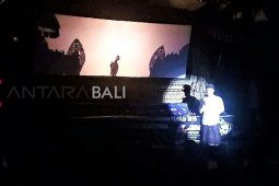 KPU Denpasar pentaskan wayang sosialisasikan Pemilu 2019