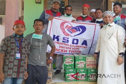 KSDA serahkan bantuan pada korban sumur minyak