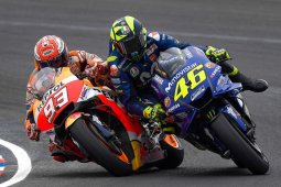Rossi: Marquez "menghancurkan" MotoGP