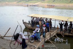 Dishub Jatim Evaluasi Tambangan Perahu Bengawan Solo