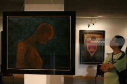 Pelukis Beny Dewo Tampilkan Figur-figur "Humility"