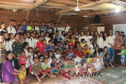 SMA Yapim Pandan rayakan Paskah bersama anak panti asuhan