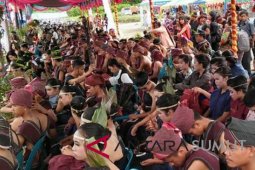 FGN Samosir tarik perhatian muda mudi