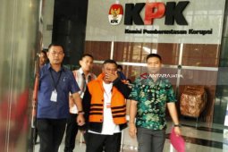Bupati Mojokerto Ditahan KPK