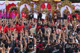 108 pengacara jadi tim hukum cagub Koster