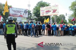 Mahasiswa Jambi minta Pemprov tegakkan Pergub Batubara