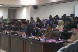 Pansus LKPj tindaklanjuti serapan APBD