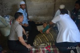 Nenek lumpuh 10 tahun dapat bantuan